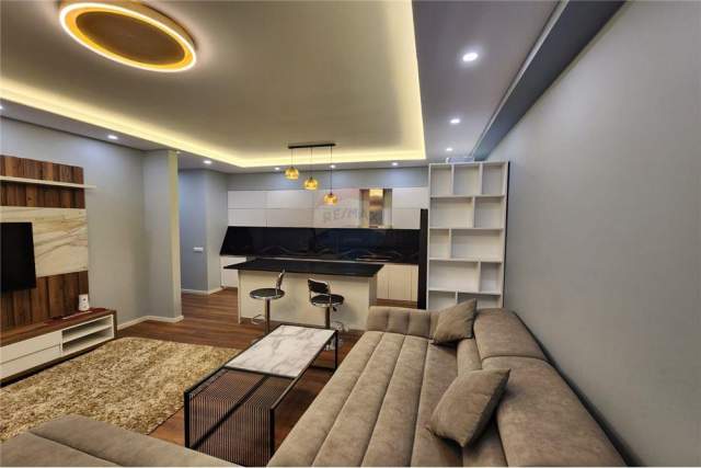 Tirane, jepet me qera apartament 2+1 Kati 2, 950 Euro