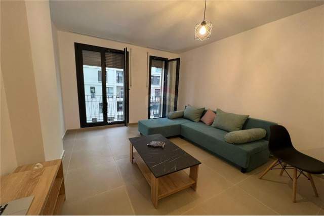 Tirane, jepet me qera apartament 1+1 Kati 9, 78 m² 450 Euro