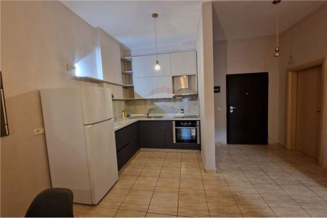 Lungomare, jepet me qera apartament 1+1+BLK Kati 0, 67 m² 330 Euro (Rr.Uje Ftohte)