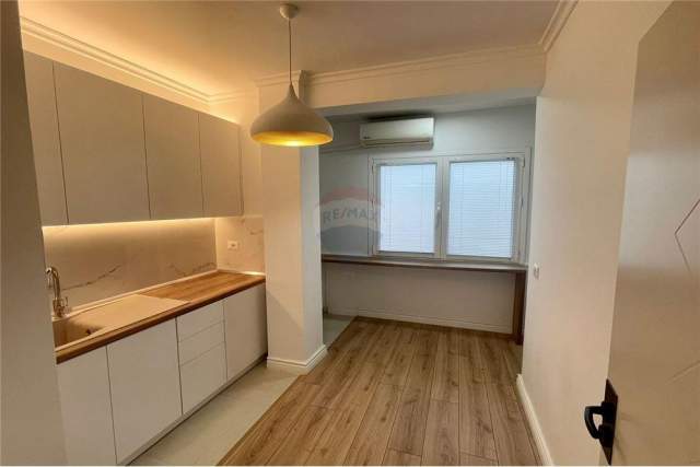 Tirane, jepet me qera apartament Kati 5, 80 m² 750 Euro (Myslym Shyri)