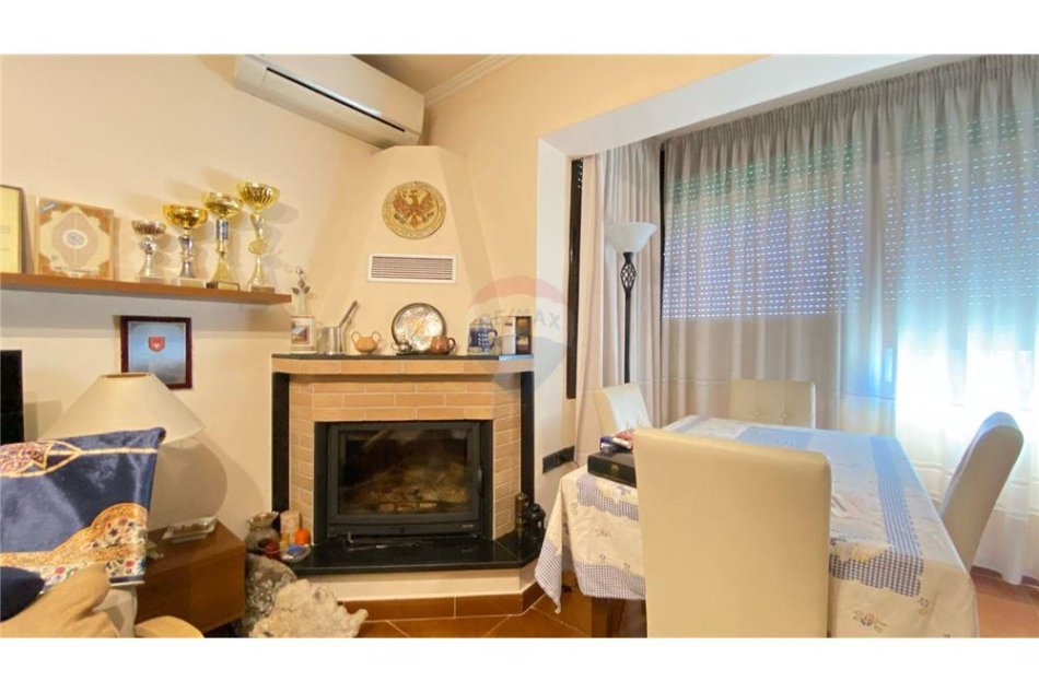 Apartament 2+1 per qira tek Rruga Bardhyl!