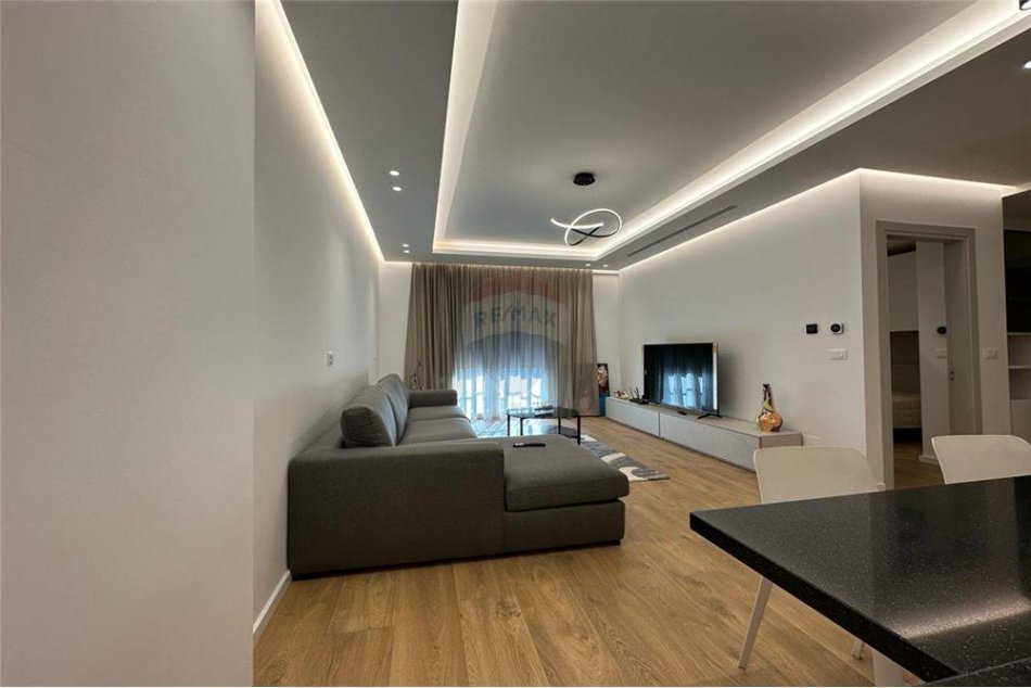 Tirane, shitet 2+1+Ballkon Kati 3, 100 m² 250.000 € (TEG, Rose Garden Residence)