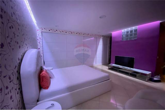 Vlore, shitet apartament 2+1 Kati 5, 136 m² 160.000 Euro (Rruga Transballkanike)