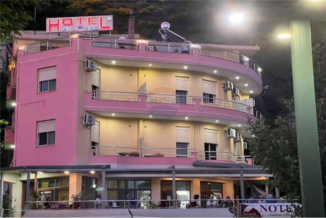 Vlore, jepet me qera ambjent biznesi Kati 0, 2.500 Euro (Rruga Demokracia)
