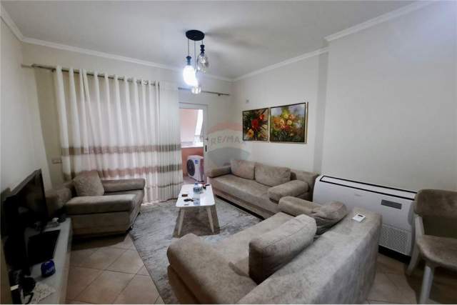 Tirane, shitet apartament 2+1 Kati 1, 102 m² 135.000 Euro (Bill Klinton)