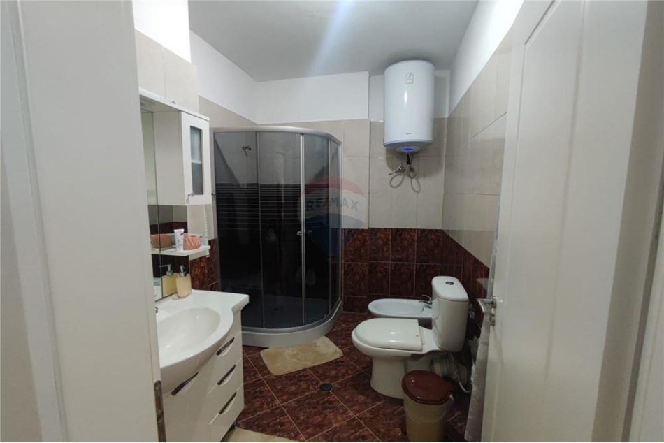OFROHET APARTAMENT 1+1 PER SHITJE