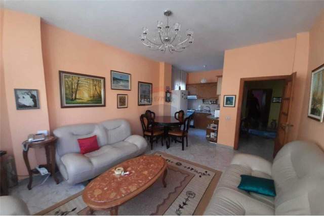 Tirane, shitet apartament 3+1 108 m² 108.000 Euro (rruga Ali Demi)