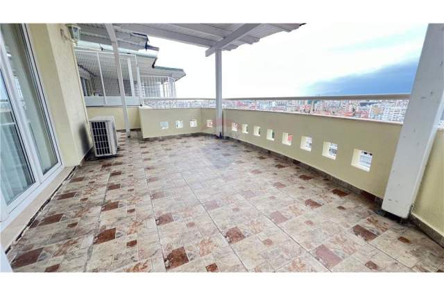 Tirane, jepet me qera apartament duplex 3+1+A+BLK Kati 7, 100 m² 1.500 Euro (komuna parisit)