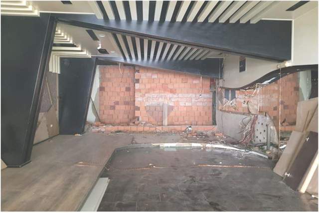 Tirane, jepet me qera dyqan 118 m² 1.100 Euro (Rruga e Kavajës)