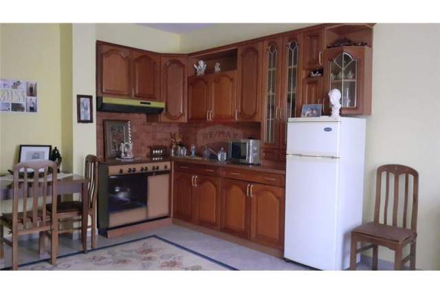 Tirane, jepet me qera Vile 4+1+A+BLK Kati 1, 250 m² 900 Euro (Fresk)