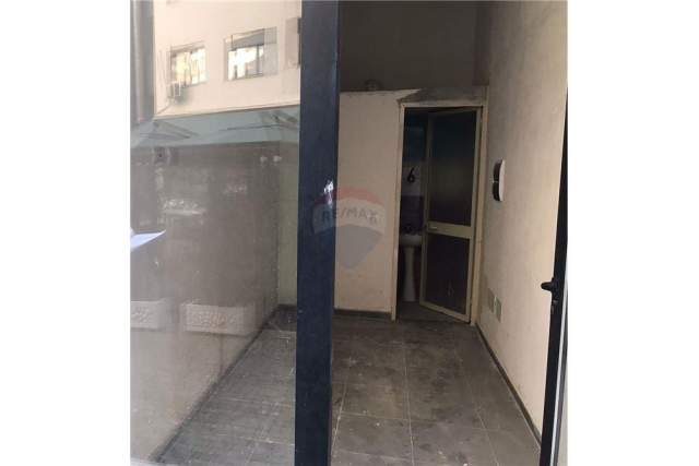 Tirane, jepet me qera dyqan Kati 0, 12 m² 15.000 Leke (Astir)