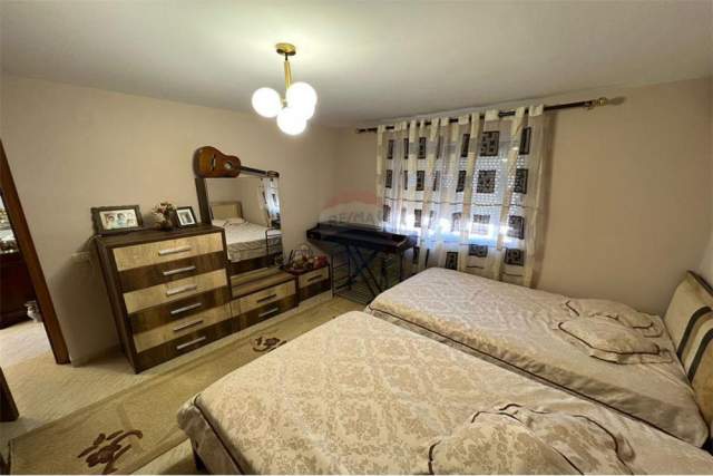 Tirane, shitet apartament 2+1 Kati 5, 70 m² 82.000 Euro (Xhamllik)
