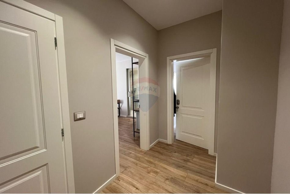 Tirane, jepet me qera garsonier , 74 m² 550 € (Tirana e Re - Sheshi Willson)