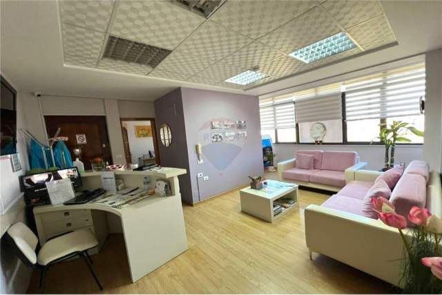 Tirane, shitet apartament 4+1 Kati 6, 122 m² 128.000 Euro