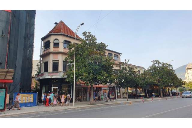 Tirane, jepet me qera ambjent biznesi Kati 3, 640 m² 10.000 Euro (Luigj Gurakuqi)