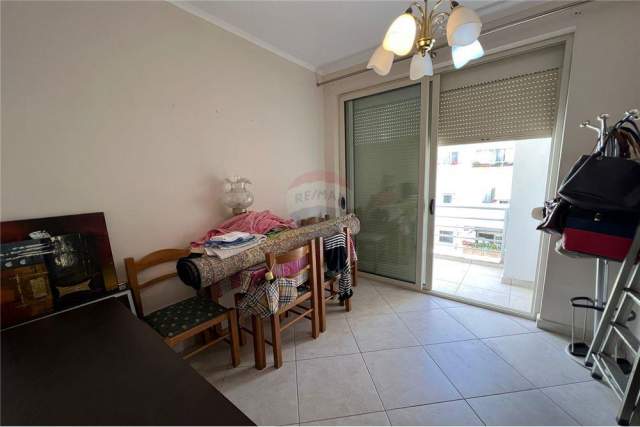 Tirane, shitet apartament 2+1 Kati 3, 80 m² 80.000 Euro (Idriz Dollaku - Ali Demi)