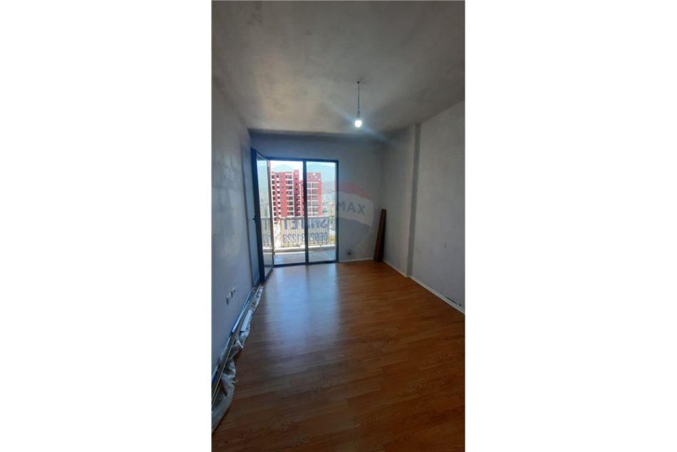 Tirane, shitet apartament 1+1+Aneks+Ballkon Kati 6, 66 m² 97.500 € (Rruga Xhafize Keko - ASL - Porcelan)