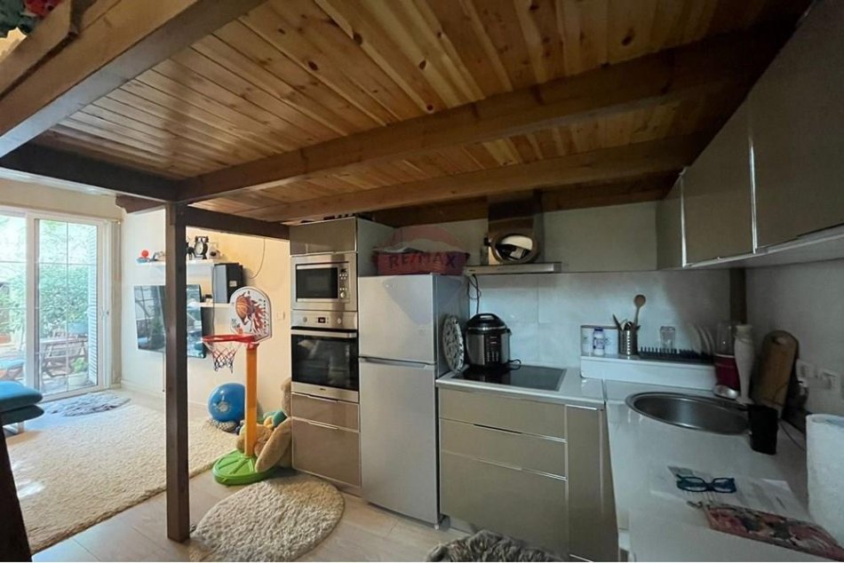 Tirane, shitet garsonier 1+1 , 30 m² 54.000 € (Garsoniere Ne Shitje Tek &quot;Ali Demi&quot;)