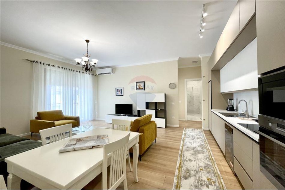 Tirane, jepet me qera 2+1+Ballkon Kati 8, 110 m² 1.200 € (Rruga e Kavajes)