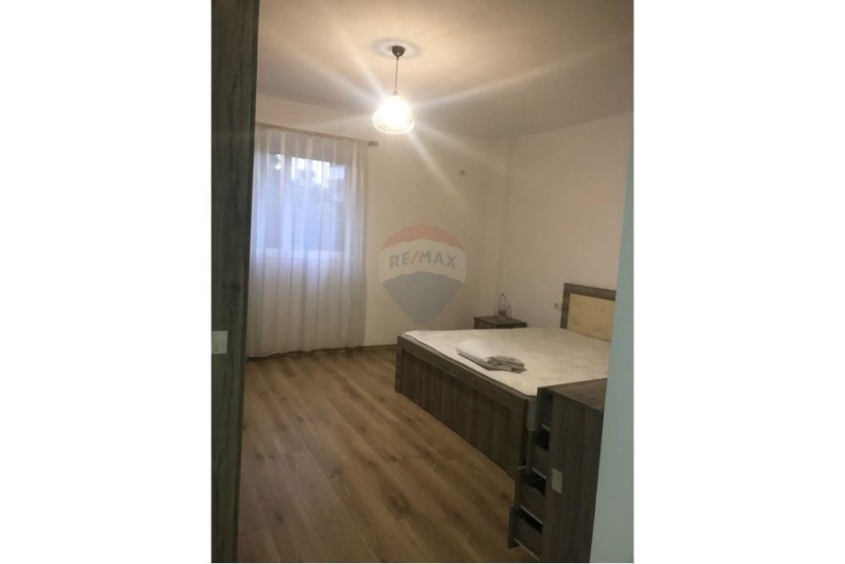 Tirane, jepet me qera apartament 2+1 Kati 2, 550 € (vilat gjermane)