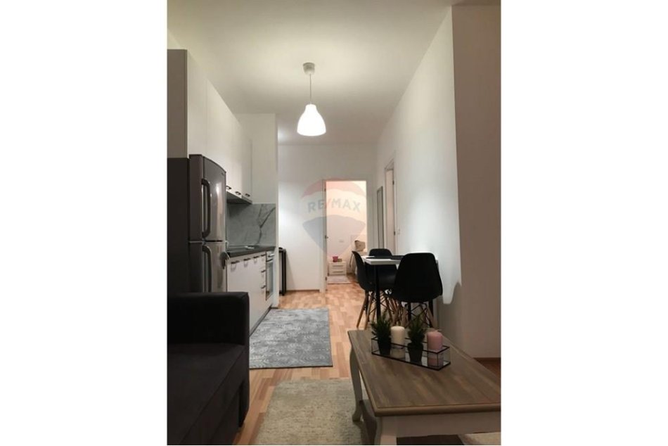 Tirane, jepet me qera apartament 1+1 Kati 2, 70 m² 450 € (ali demi)