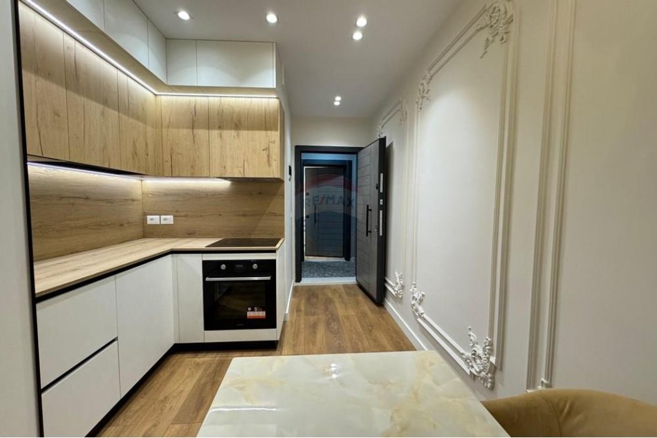 Tirane, shitet apartament 1+1 Kati 2, 139.000 € (tek Stadiumi &quot;Dinamo&quot;!)