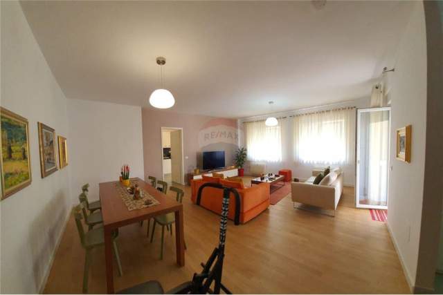 Tirane, shitet apartament 3+1 Kati 2, 164 m² 440.000 Euro (Rruga Ramazan Begu)