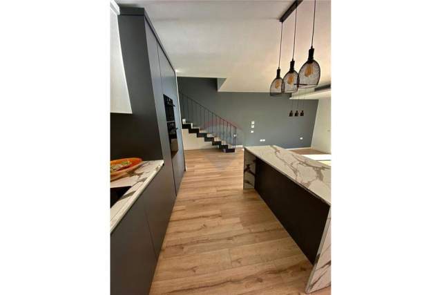 Tirane, jepet me qera Vile 2+1+A+BLK Kati 0, 134 m² 1.300 Euro (Autostrada Tirane Elbasan)