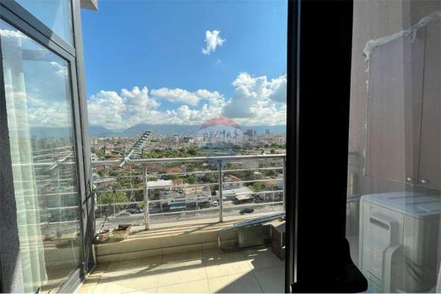 Tirane, jepet me qera apartament 1+1+BLK Kati 9, 66 m² 35.000 Leke (Astir buze rruges kryesore)