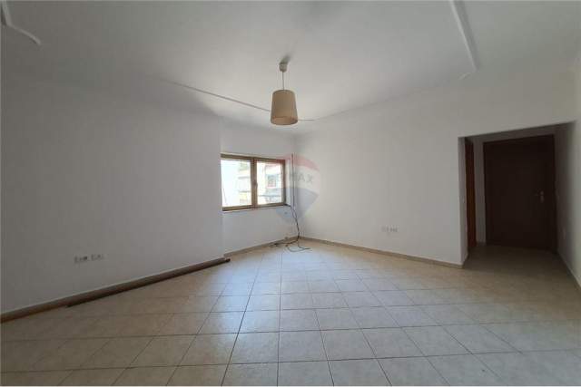 Tirane, jepet me qera apartament 1+1+BLK Kati 2, 72 m² 400 Euro (myslym shyri)