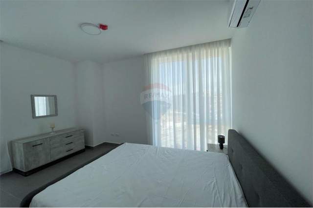 Tirane, jepet me qera apartament duplex 3+1+BLK Kati 1, 160 m² 1.600 Euro (liqeni that)