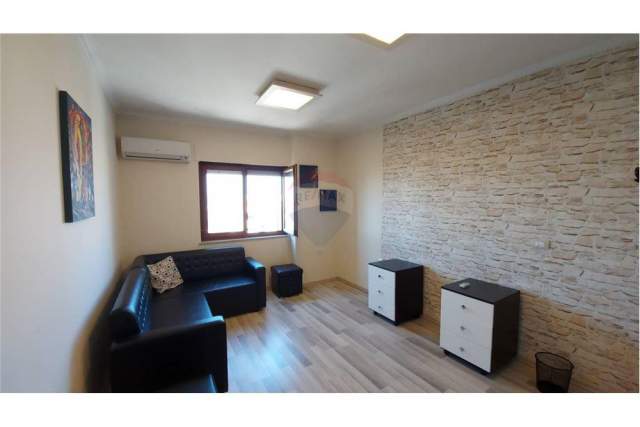 Tirane, jepet me qera zyre Kati 11, 100 m² 630  (Qender 9 Kateshet)
