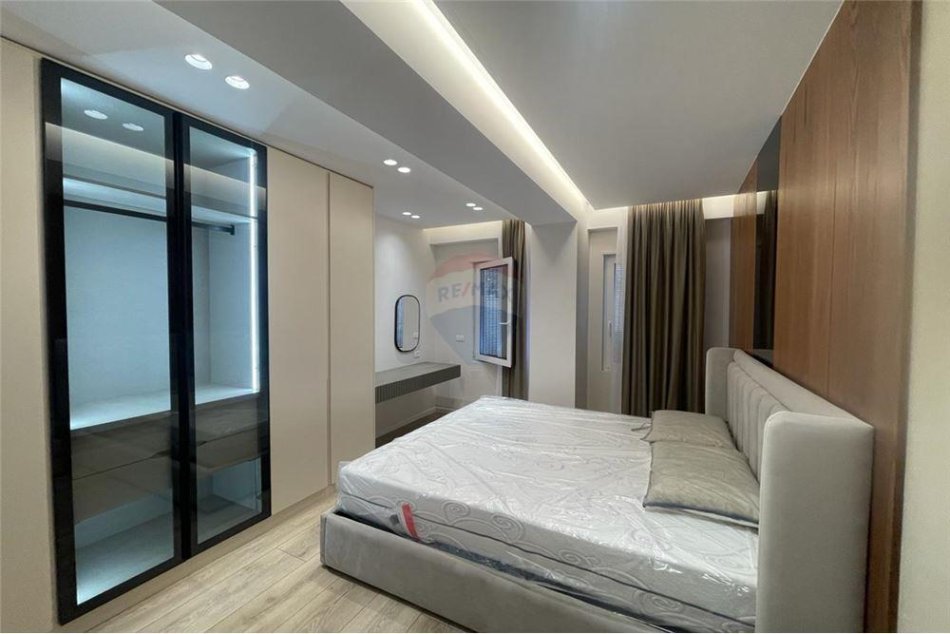 APARTAMENT 3+1+2 PER SHITJE - KODRA E DIELLIT