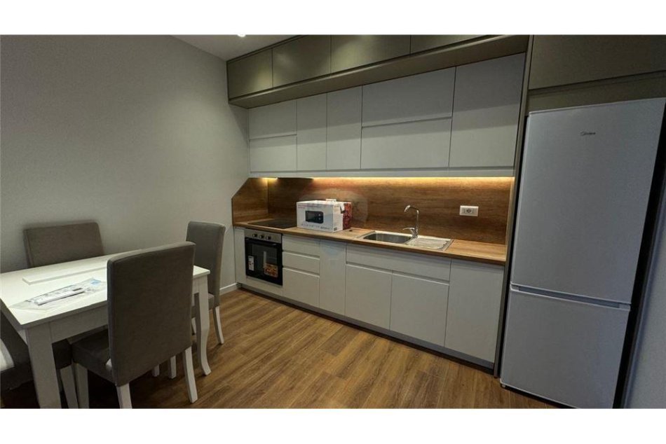 Tirane, shitet apartament 1+1, Kati 6, 96 m² 210,000 € (Shiten apartament 1+1 + garsoniere, magazine +1 post parkimi, ne Don Bosko Rruga &quot;Begeja&quot;)