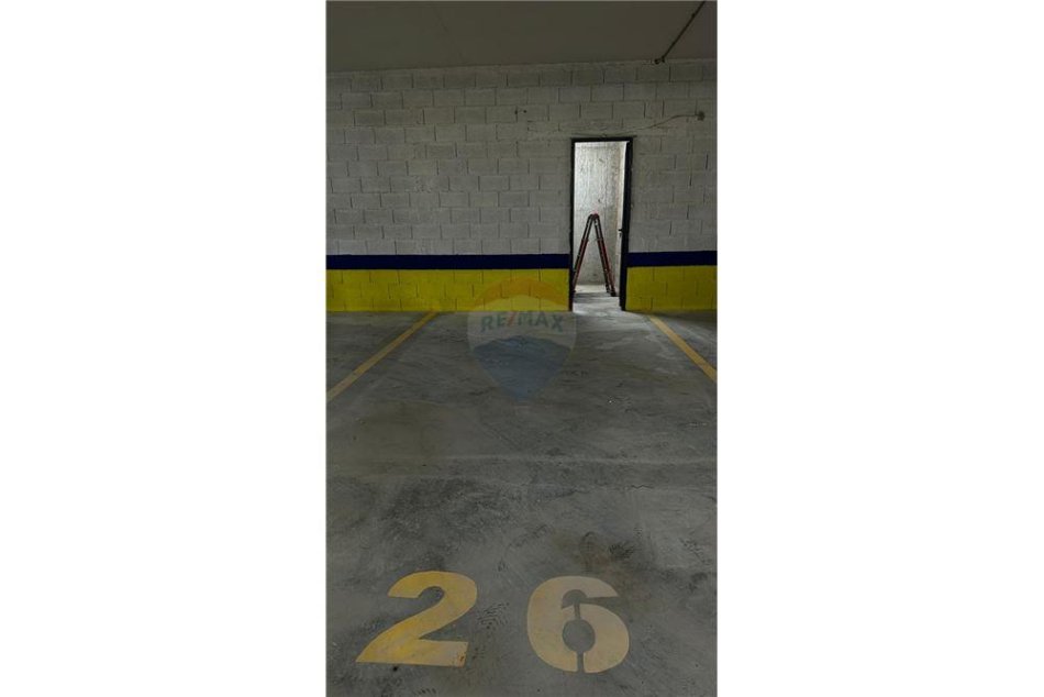 Tirane, shitet apartament 1+1, Kati 6, 96 m² 210,000 € (Shiten apartament 1+1 + garsoniere, magazine +1 post parkimi, ne Don Bosko Rruga &quot;Begeja&quot;)