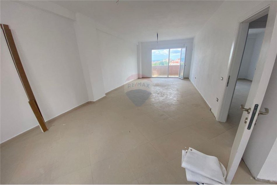 Tirane, shitet apartament 2+1 Kati 4, 105 m² 106.000 € (Fresku, Shqipëri)
