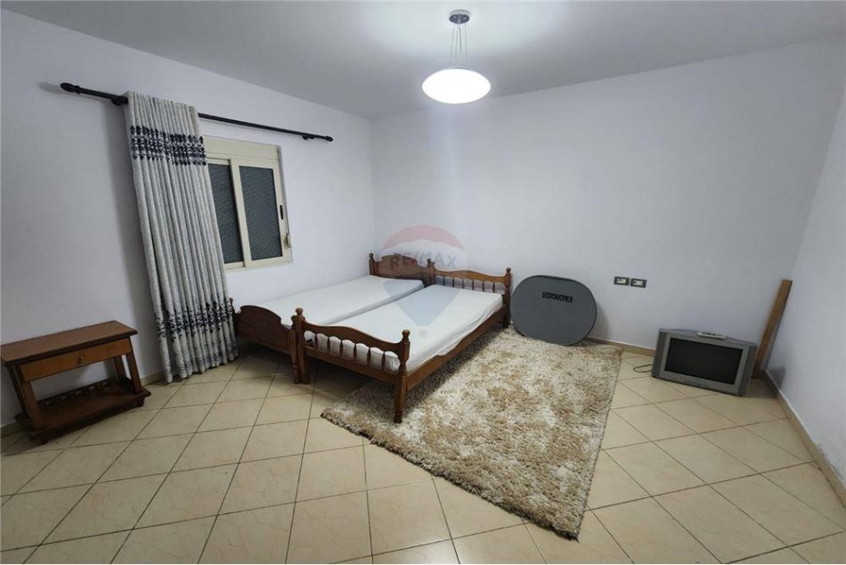 Tirane, shitet apartament 1+1 , 70 m² 110.000 € (Shitet Apartament 1+1 tek Ali Demi + garazhe)