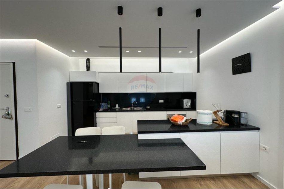 Tirane, shitet 2+1 , 100 m² 250.000 € (SHESIM APARTAMENT 2+1 ROSE GARDEN RESIDENCE!)