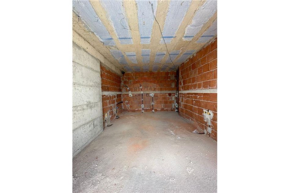 Tirane, shitet apartament 1+1+Ballkon Kati 10, 66 m² 97.000 € (SHESIM APARTAMENT 1+1 RRUGA 5 MAJI!)