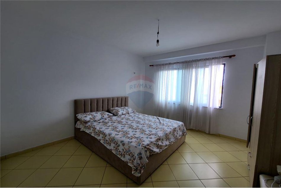 Tirane, jepet me qera apartament 2+1+Ballkon Kati 1, 65 m² 350 € (MBRAPA ARDENOS)
