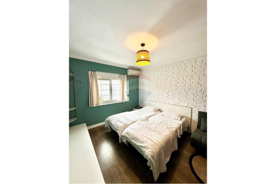 Tirane, jepet me qera apartament 2+1 , 52 m² 500 € (Rruga Elbasanit)