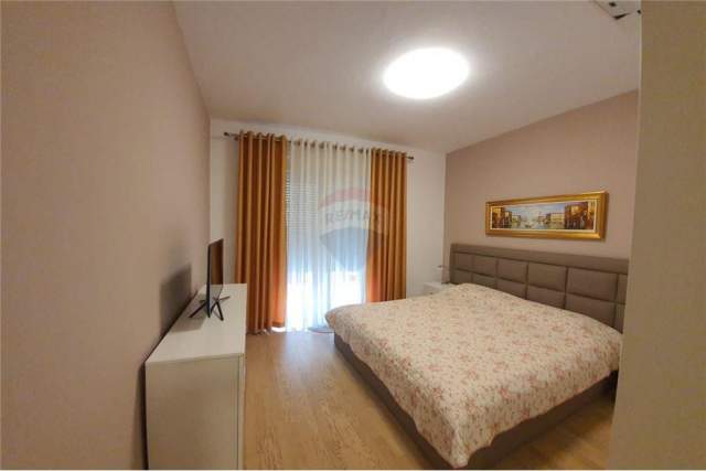 Tirane, shitet apartament 3+1 Kati 2, 164 m² 440.000 Euro (Rruga Ramazan Begu)