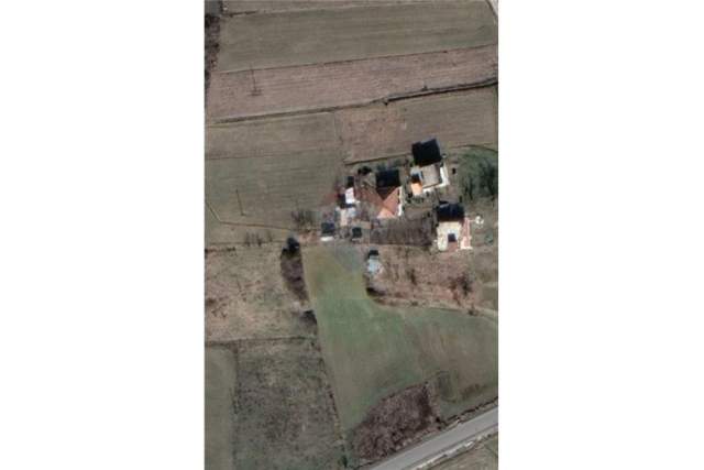 Tirane, shes toke 3.000 m² 35 Euro/m2 (Peze)