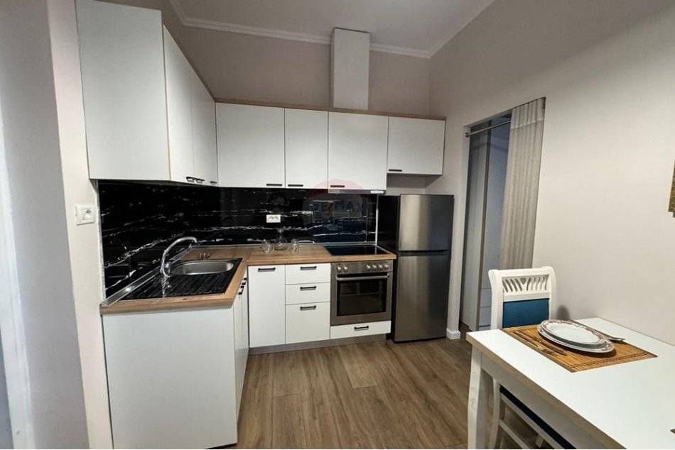 Tirane, shitet apartament Kati 1, 39 m² 99.000 € (Rruga e Durrësit)