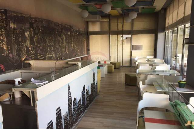 Tirane, shes dyqan Kati 1, 125 m² 180.000 Euro (Prokurorisë se Tiranes, Rruga "Haxhi Hysen Dalliu)