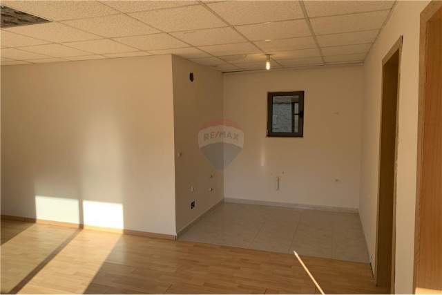SUPER OKAZION Tirane, shes apartament 2+1+A+BLK Kati 4, 101 m² 110.000 Euro (Shushica)
