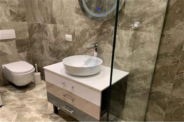 Tirane, jepet me qera apartament 2+1 Kati 5, 85 m² 400 Euro