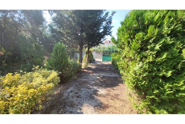 Tirane, shitet apartament 3+1+A+BLK Kati 1, 360 m² 350.000 Euro (Rruga "Fehmi Agani", prane Ktheses se Kamzes, Casa)