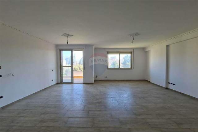 Tirane, shitet apartament 3+1+BLK Kati 3, 139 m² 220.000 Euro (Kopshti Botanik)