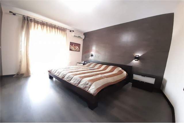Tirane, jepet me qera apartament 3+1+BLK Kati 7, 150 m² 1.300 Euro (Rruga e Elbasanit)